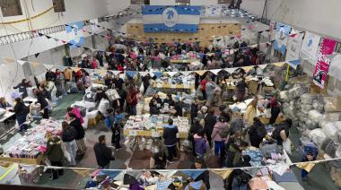 Furor por la Gran Barata de Tuyén en Necochea: 6.000 personas y casi 200.000 artículos vendidos