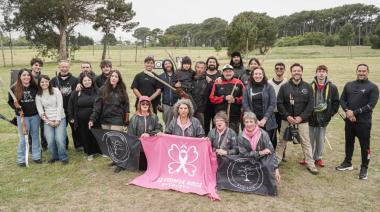 Octubre Rosa en Necochea: una caminata y una jornada de arquería para concientizar sobre el cáncer de mama