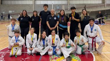 Cinco títulos y 20 podios: el taekwondo necochense se destacó en Tres Arroyos