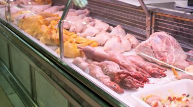 El pollo superó a la carne vacuna: qué cambió en la mesa de los argentinos