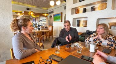 Jimena López se reunió con la Liga de Amas de Casa por el impacto de la quita de subsidios al gas