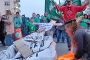 Protesta en las calles de Necochea: Marcharon contra la ley bases