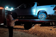 Manejaba borracho por la playa, intentó huir y le secuestraron la camioneta