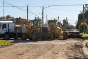 San Cayetano avanza en pavimentación de varias cuadras con fondos propios