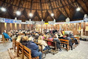 Denunciaron que arrojaron basura de la Capilla Medalla Milagrosa en la ribera del Río Quequén