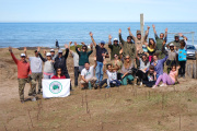 Cuidando el pulmón verde de Necochea: vecinos e instituciones impulsaron una gran plantación