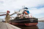 Nuevo embarque récord en Puerto Quequén: el buque Mykonos carga 66.000 toneladas de cebada