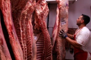 El consumo de carne cayó a su nivel más bajo en 20 años: cuánto se come hoy