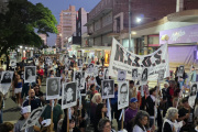 Multitudinaria marcha en Necochea a 50 años del golpe: “Son 30.000, fue genocidio”