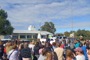 Hartazgo vecinal en La Dulce por la falta de médicos: reclamos cara a cara con funcionarios