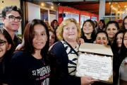 “Marcan un camino de lucha”: homenaje a las mujeres de Engraucoop en el puerto