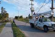 Temporal en Necochea: la UPC pidió extremar cuidados por cables y riesgo eléctrico