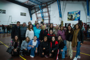Techo nuevo, pintura y mejoras: Puerto Quequén participó en la recuperación del gimnasio del CEF 76 de Quequén