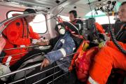 Prefectura aeroevacuó de urgencia a un tripulante de un carguero frente a la costa de Quequén