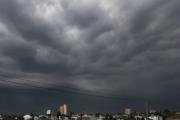 Frío, chaparrones y ráfagas de hasta 59 km/h: cómo estará el tiempo este domingo en Necochea