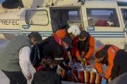 Aeroevacuaron a un tripulante herido a más de 300 kilómetros de la costa