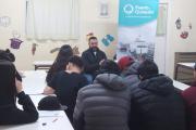 Puerto Ciudad llevó escucha y prevención de consumos a dos escuelas de Necochea y Quequén