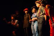 Todo lo que habrá en Varietanga: una noche con circo, teatro, música y humor en Necochea