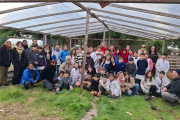 Reconstruyen el invernáculo de una escuela de Costa Bonita y proyectan mejoras en el Club Palermo