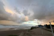 Un lunes gris y frío en Necochea: cuándo podrían volver las lluvias