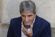 Caputo insistió con los dólares del colchón, pero su declaración jurada revela otro mapa