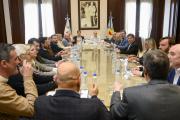 San Cayetano y Balcarce firmaron con Kicillof nuevos convenios de Provincia Leasing