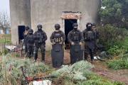 Allanamientos en Quequén por el robo a un playero: secuestraron un arma y hubo tres detenidos