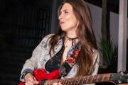 Romina Burgueño habló de Calle 6, sus influencias rockeras y su vuelta al escenario