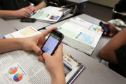 Celulares en las escuelas y Ley Ema: qué aprobó el Senado bonaerense