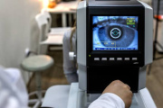 Control gratuito de retina en Quequén: este martes amplían la atención hasta las 20