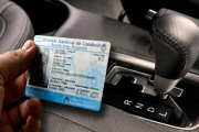 Cambios en la licencia de conducir: qué pasa si rendís el examen con un auto automático