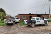 Robo a mano armada en Quequén: recuperaron objetos y secuestraron una Hilux en un allanamiento