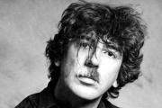 Charly García cumple 75 años: su historia y los momentos más icónicos de una leyenda del rock