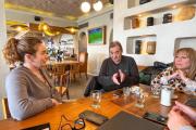 Jimena López se reunió con la Liga de Amas de Casa por el impacto de la quita de subsidios al gas