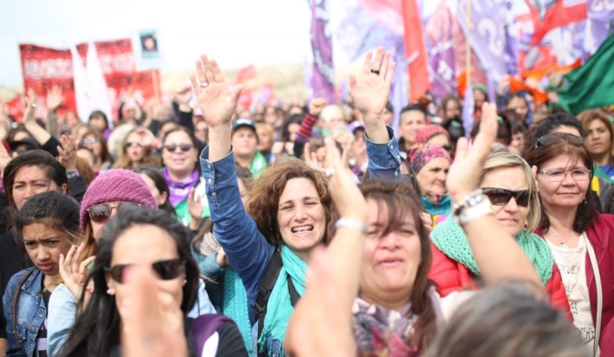 Comienza el 35° Encuentro Plurinacional de Mujeres y Disidencias ...