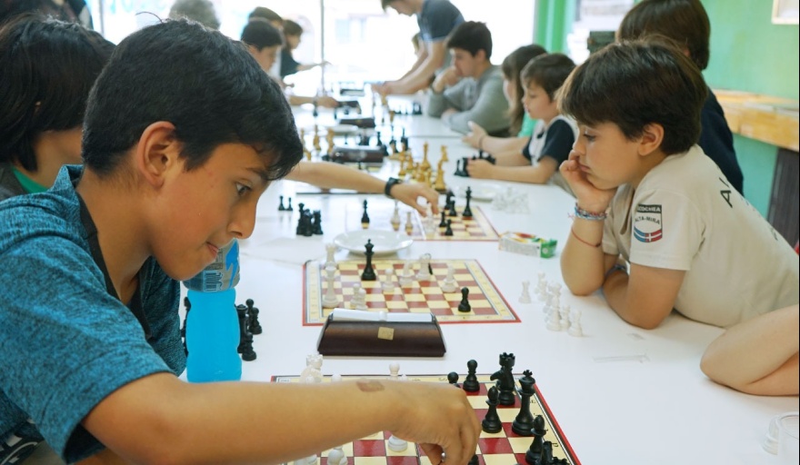 Buen balance de la Escuela Municipal de Ajedrez - Noticias de Necochea