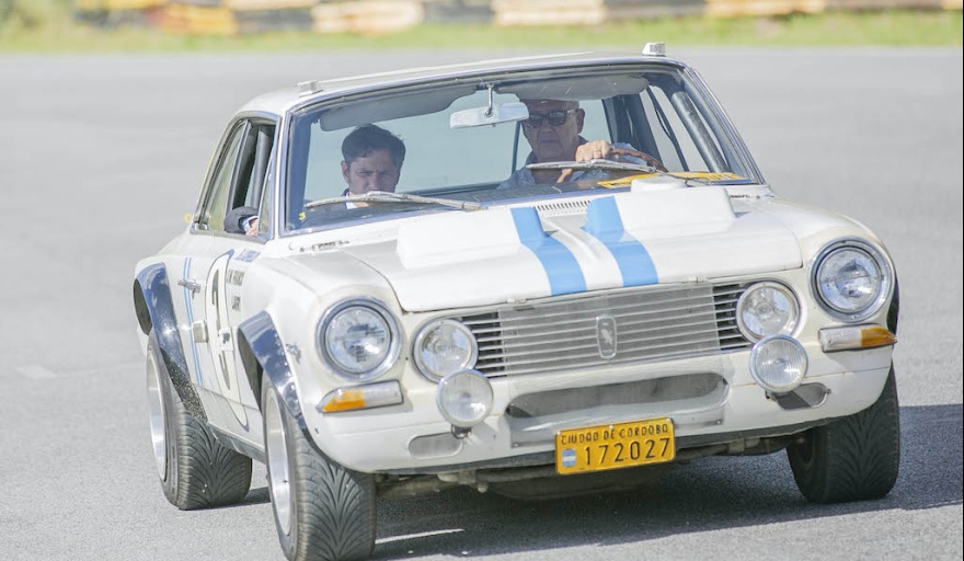 Kicillof en Balcarce: ¿Vuelve el TC al autódromo Juan Manuel Fangio? -  Noticias de Necochea