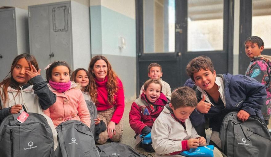 Las escuelas y jardines de Quequén conectados por Wi-Fi gracias al aporte de Puerto Quequén