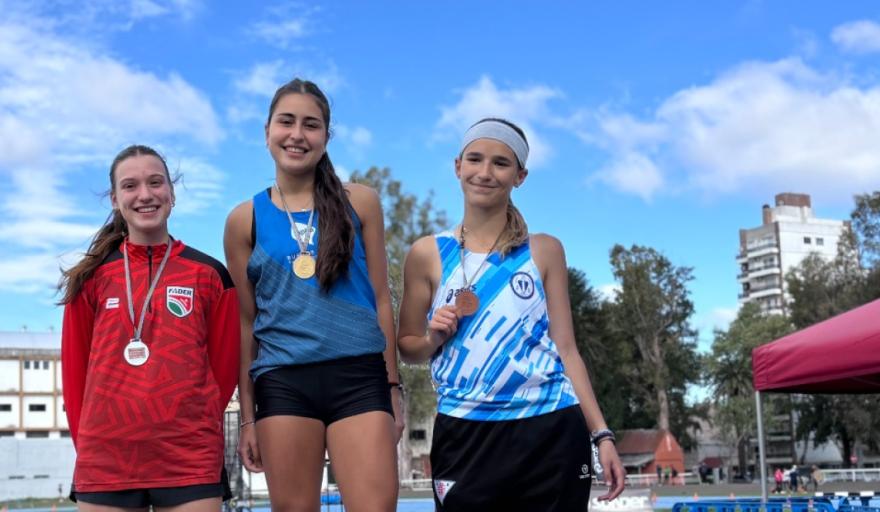 “Fue una experiencia única”: la atleta de Necochea que pospuso su viaje de egresados y escribió un capítulo del atletismo nacional