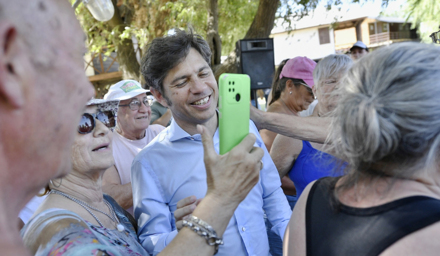 Kicillof acelera su armado político y este jueves estará en Quequén